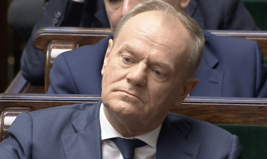 Mowa ciała. Jak Tusk reaguje na wystąpienie Boguckiego | od 3'30'' | sejm, 17.04.2025